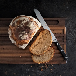 JA\UND Brotbrett mit Messer – Nussbaum