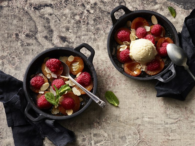 gebackene_aprikosen_mit_himbeeren_010425